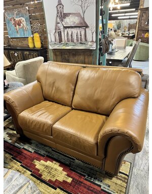Jefferson Loveseat - Whiskey