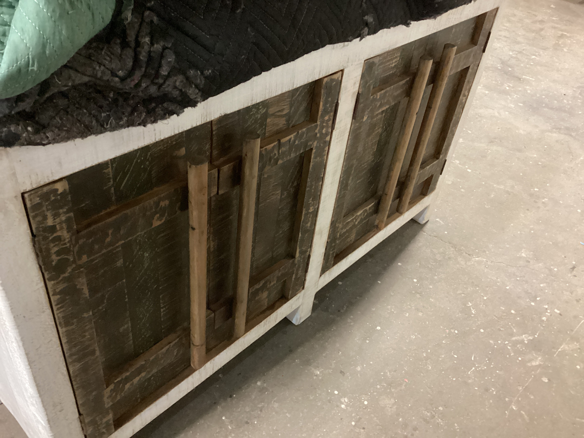 60" Woody Console - White/Cascara