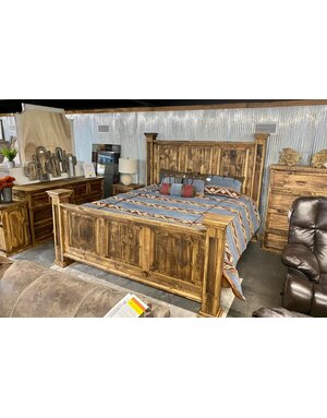 Oasis King Bed - Distressed