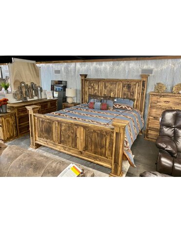 Oasis King Bed - Distressed