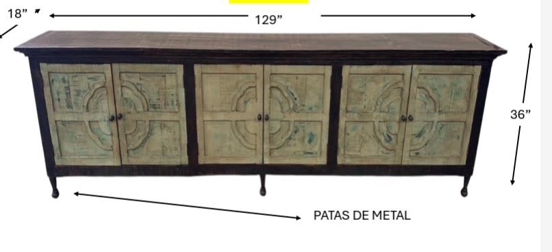 129" Trebol Console - Black