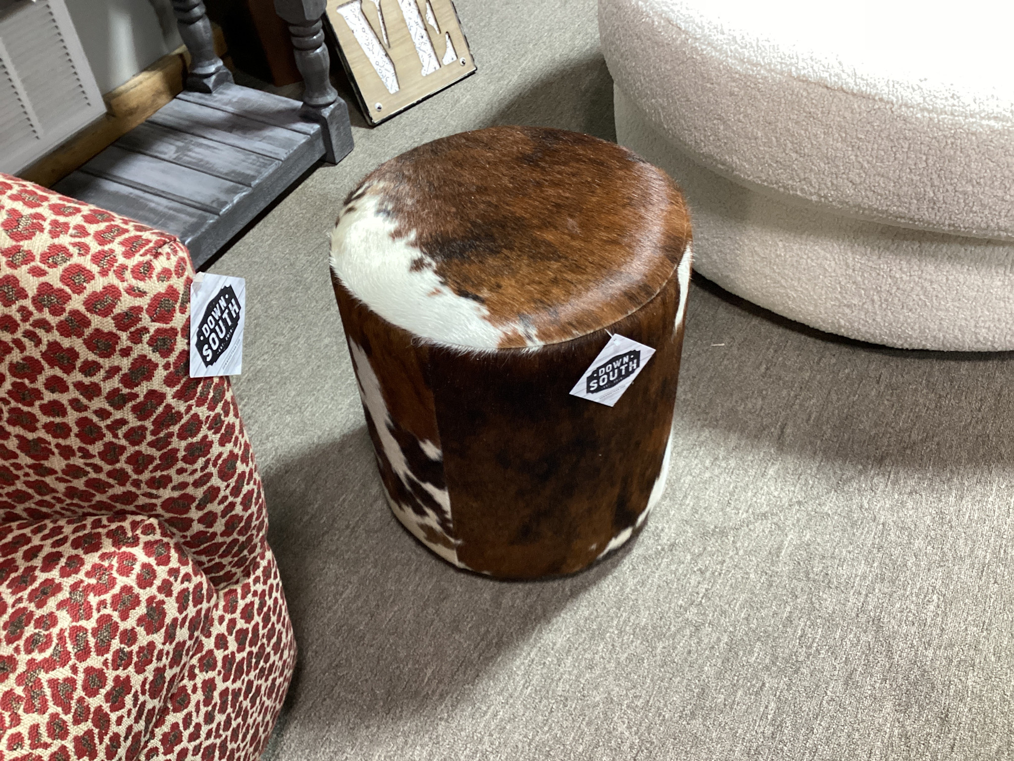 Tricolor Round Cowhide Ottoman