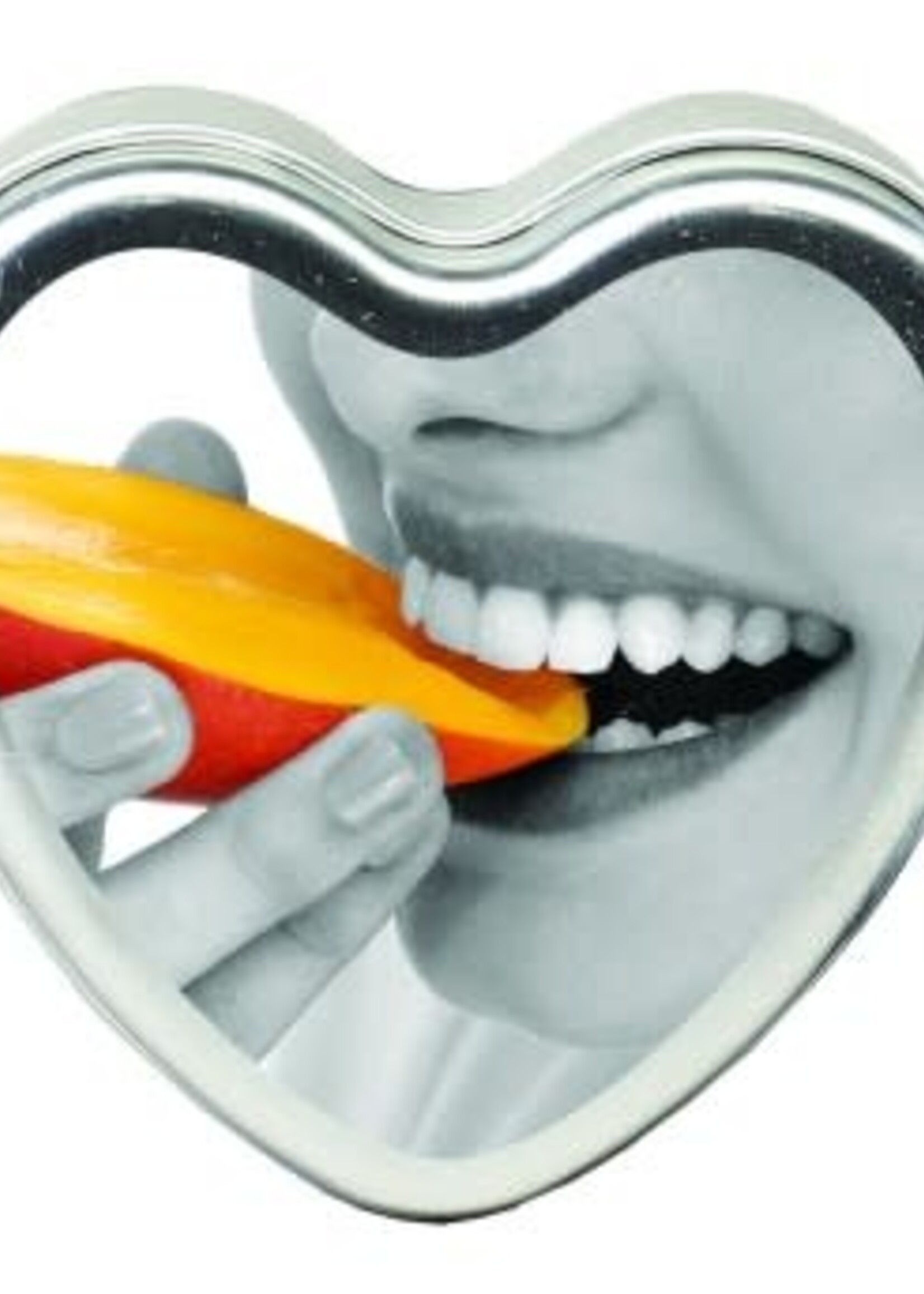 Earthly Body Edible Heart Candle - Mango - 4 Oz.