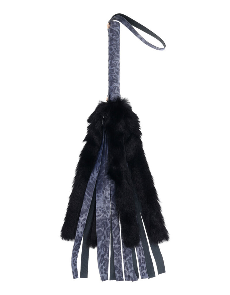 Sportsheets Cougar Faux Fur Flogger