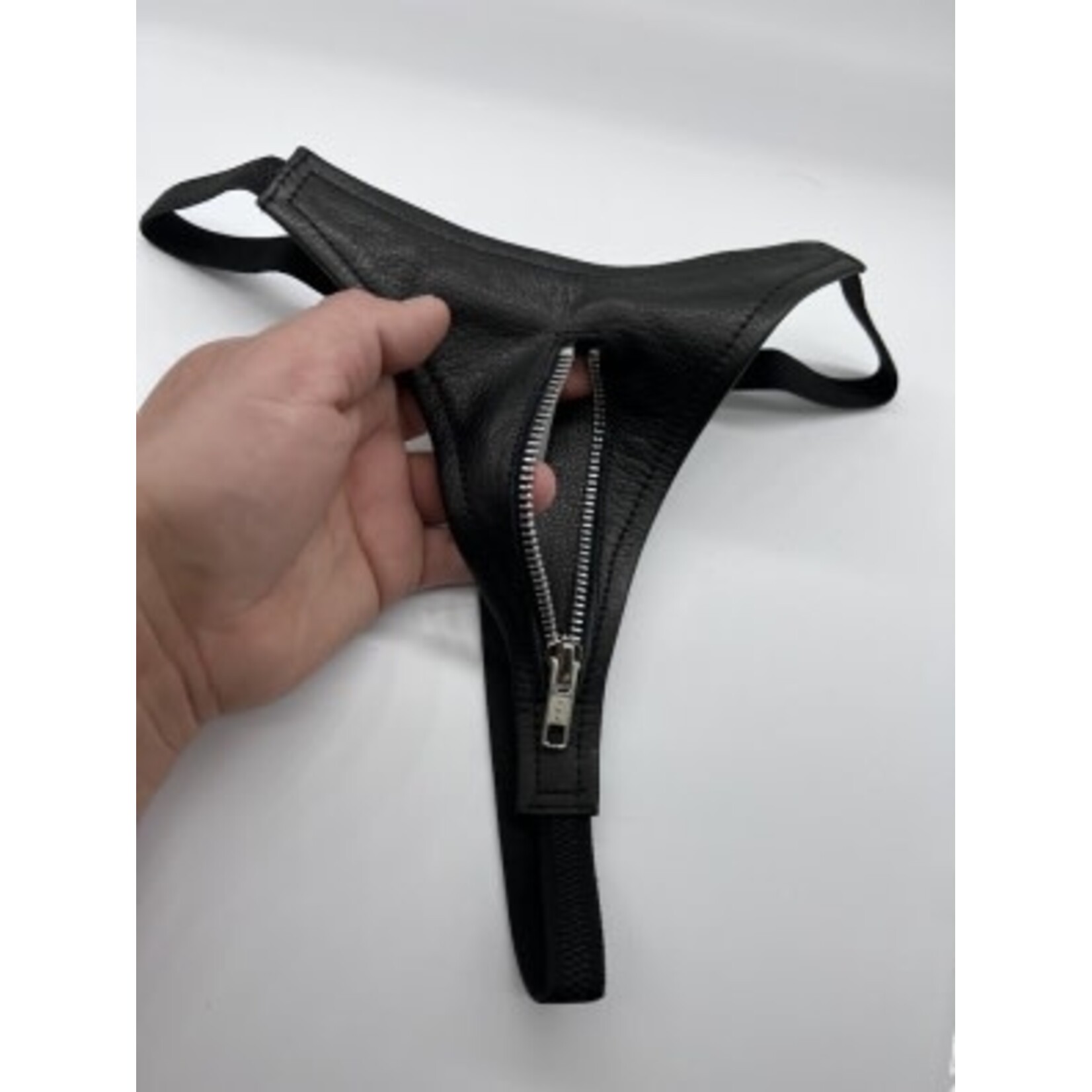 Kookie INTL Black Leather Zipper G-String - O/S