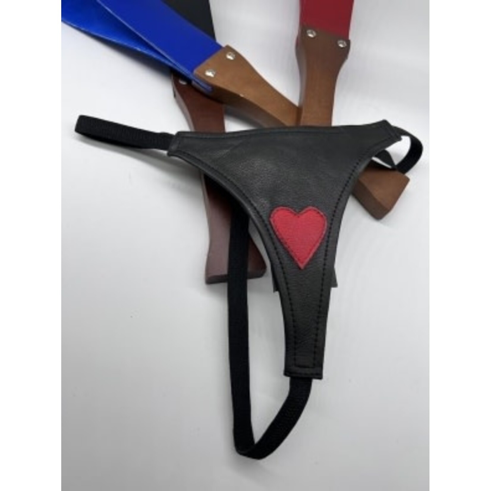Kookie INTL Black Leather w/ Red Heart G-String - O/S