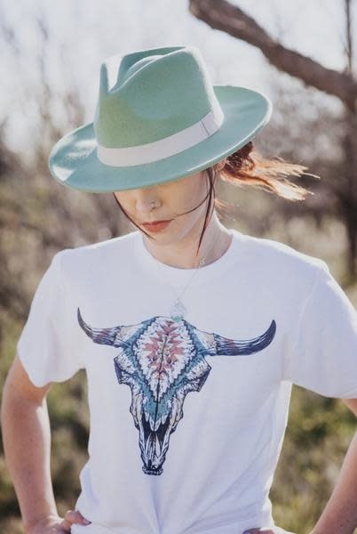 Navajo Free Spirit Bullskull Tee
