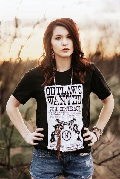 Outlaw Tee