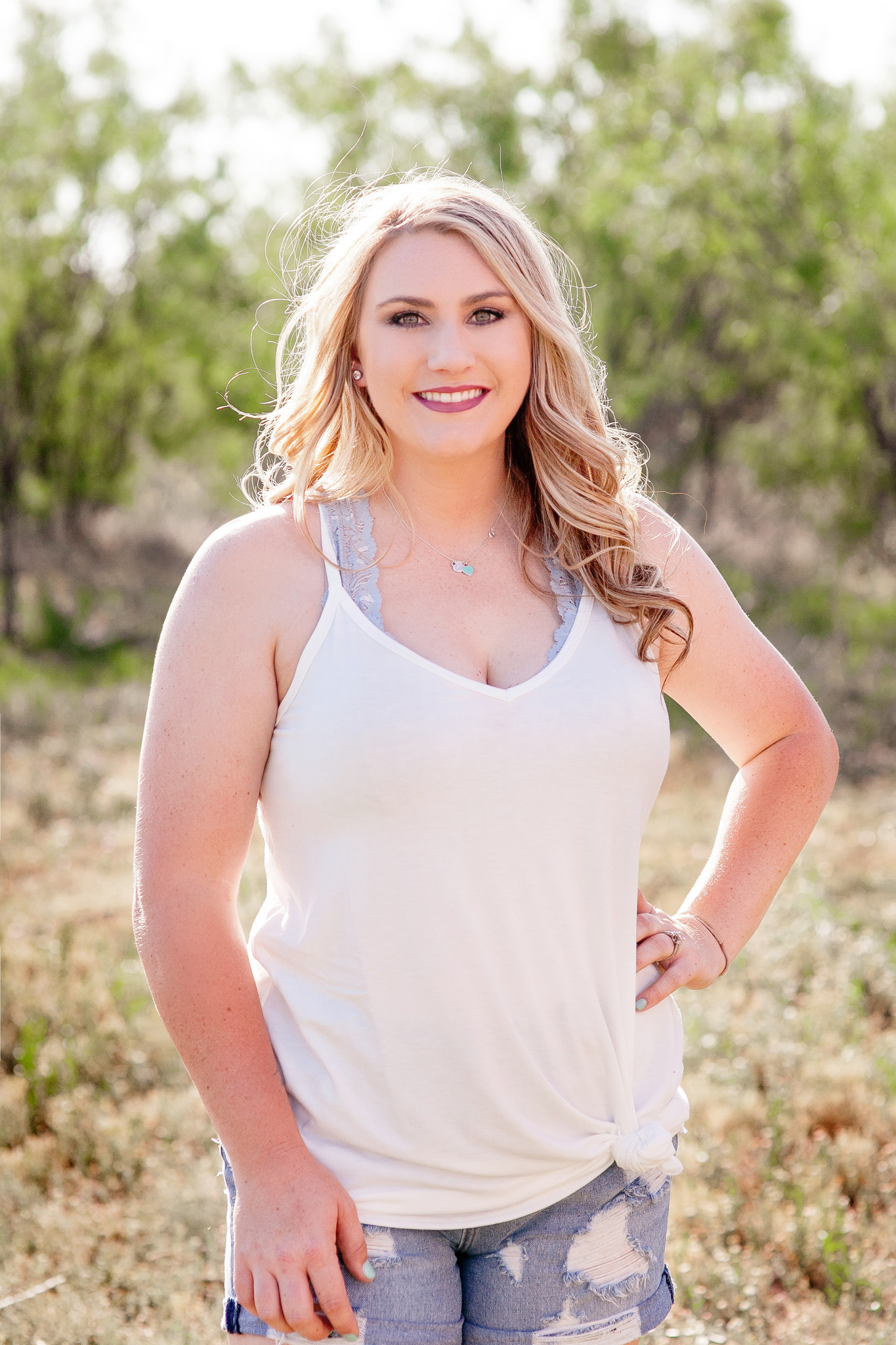 Everyday V-Neck Tank >multiple colors