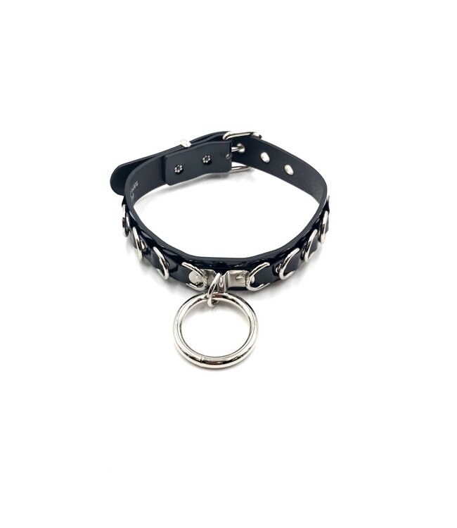 Patent O-Ring Choker with D-Ring Detail