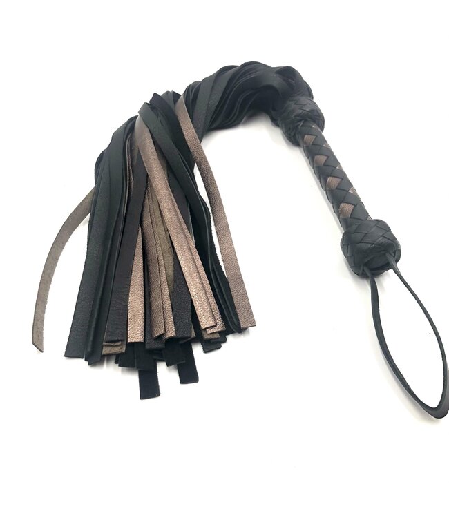 Elk and Cowhide Heavy Flogger