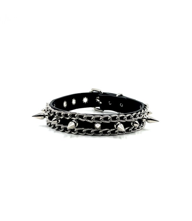Choker with chains and spikes