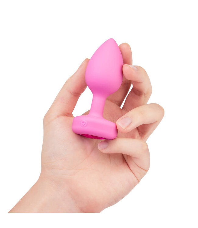 B-Vibe Vibrating Heart Plug