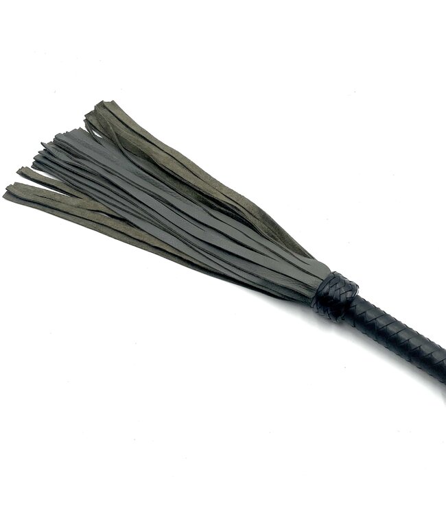 Delicate Touch 2.0 | Leather Flogger