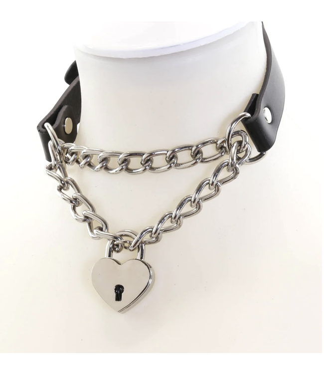 Pull On me Heart choker