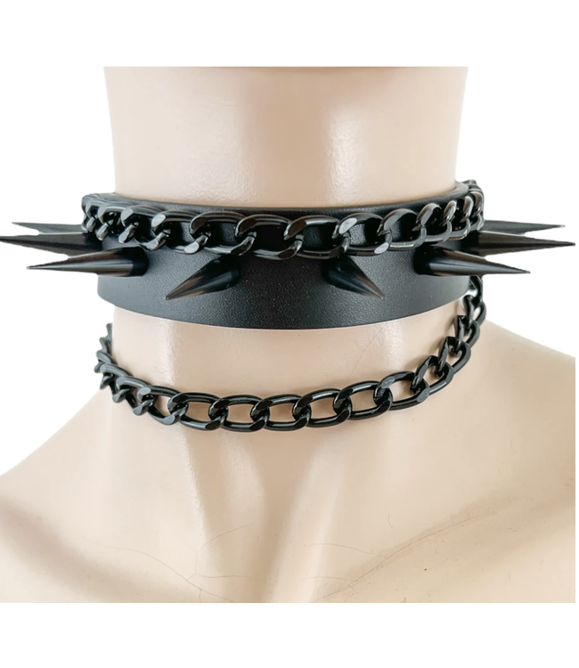Goth choker with chain and spikes
