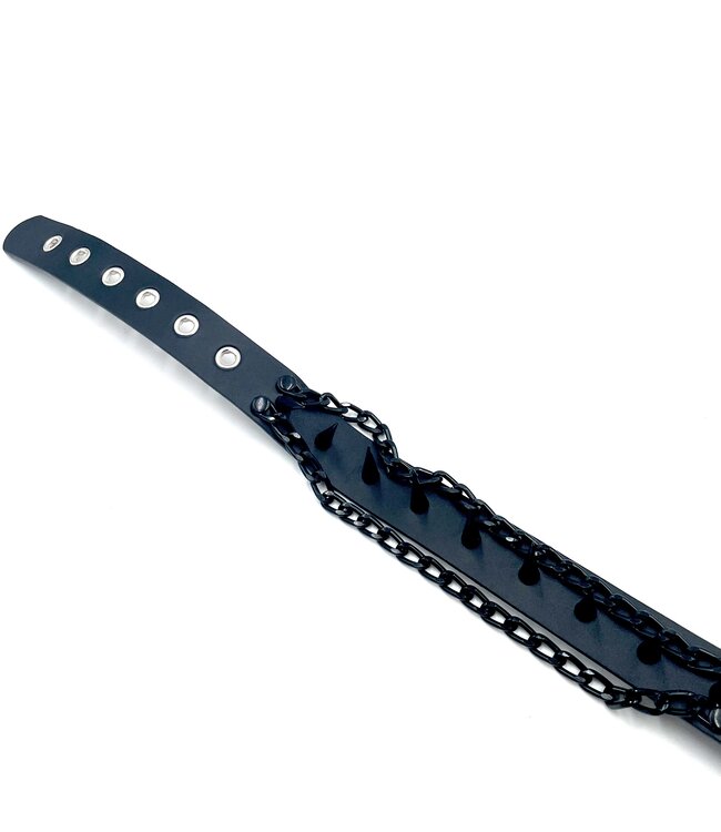 Goth choker with chain and spikes
