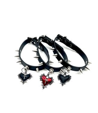 Funk Plus Leather choker with heart and spikes