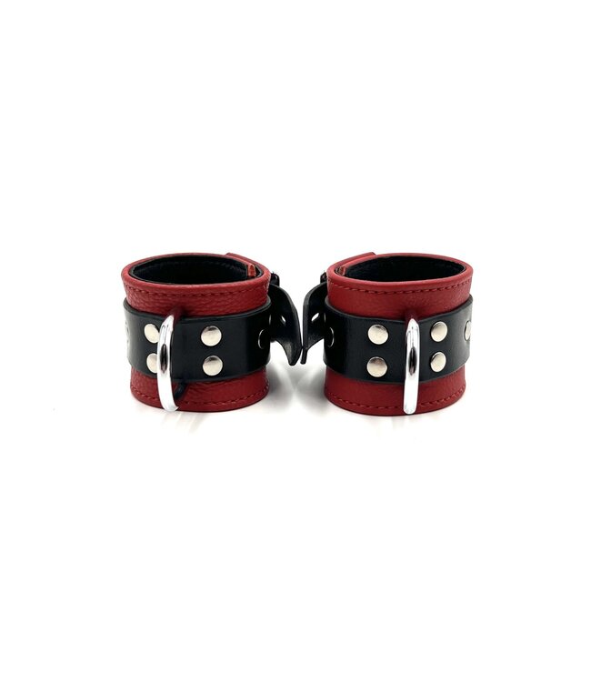 Essential Bondage Leather Wrist Cuffs
