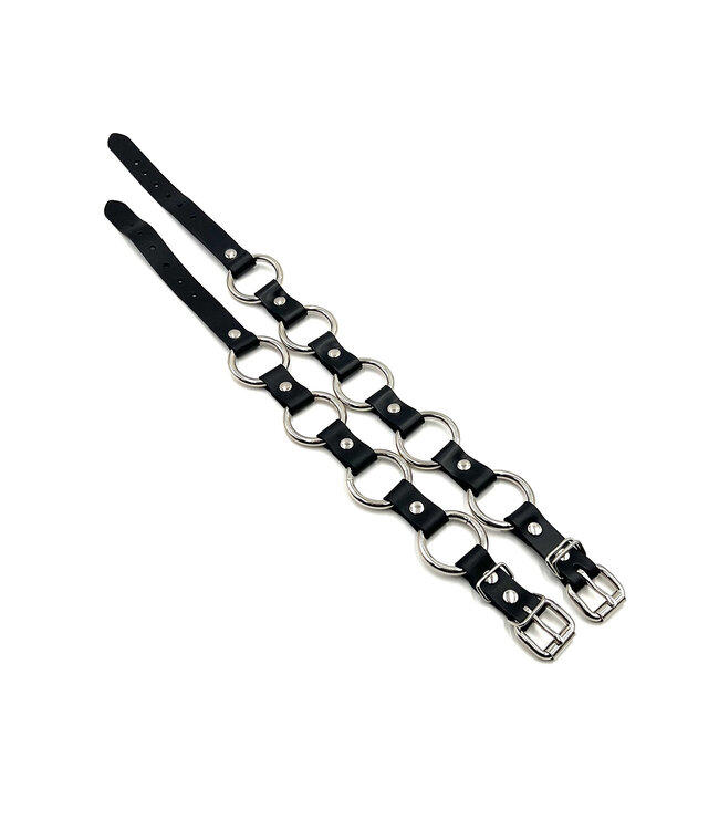 Bondage leather collar with rings