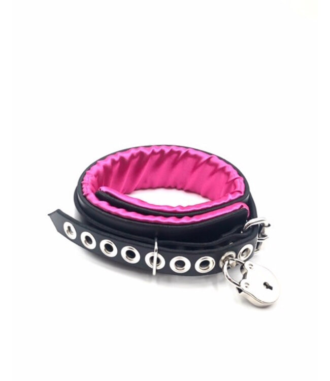 Locking Black Satin Padded Collar