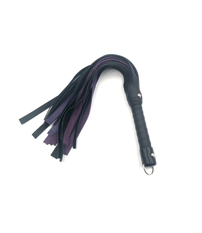 24" Deluxe Leather Flogger