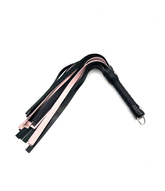 Deluxe Leather Flogger with a Smooth Handle