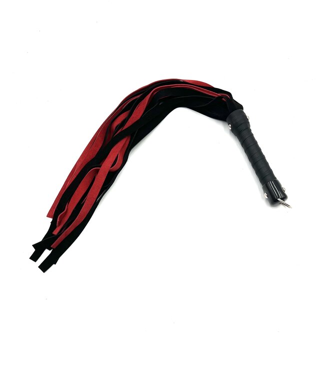 30" Deluxe Suede Flogger