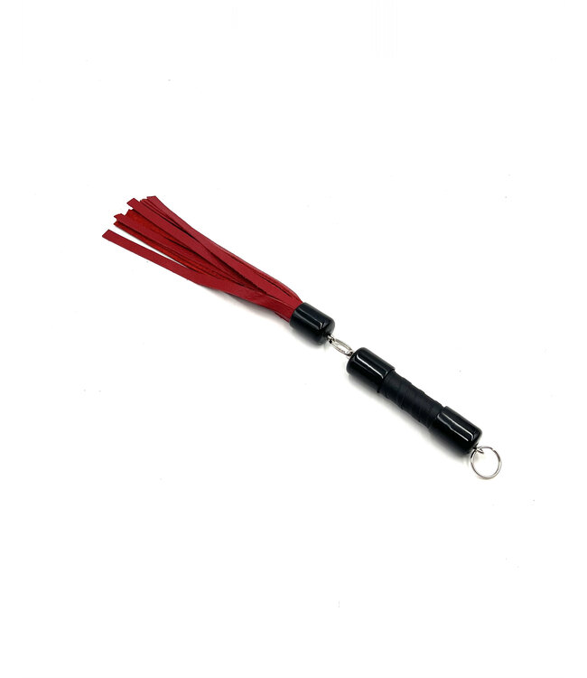 15 Inch Leather Swivel Flogger