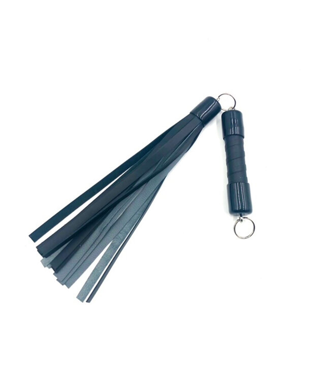 15 Inch Leather Swivel Flogger