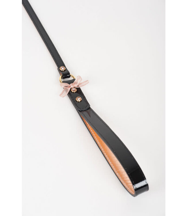 Nenette collar with a detachable leash | Luxury Kink