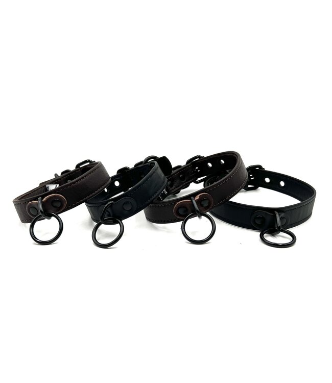 Leather Collar With Black Hardware
