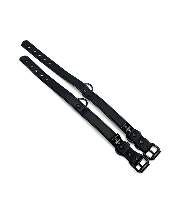 Leather Collar With Black Hardware