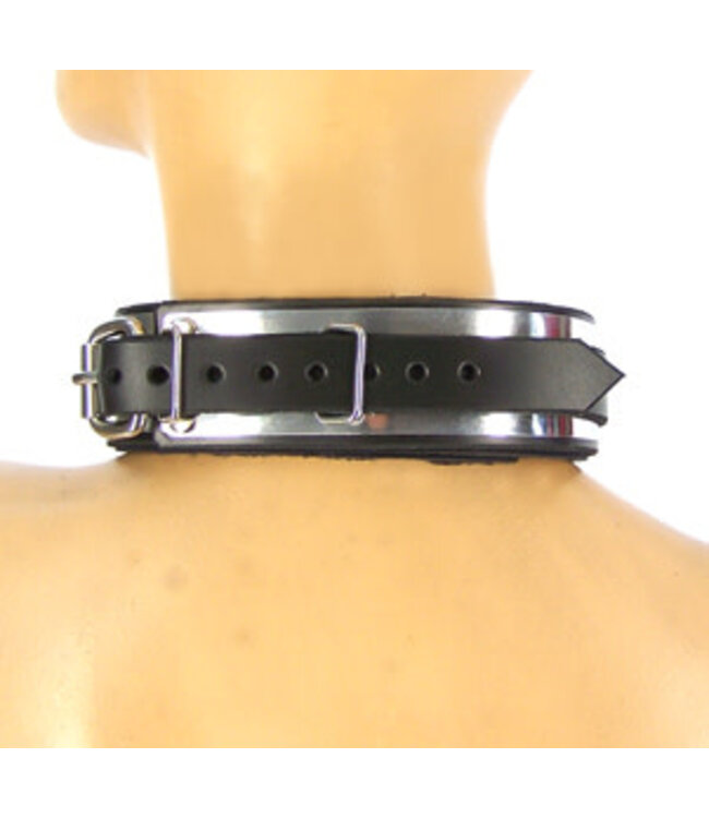 Lined Metal Band Bondage Collar