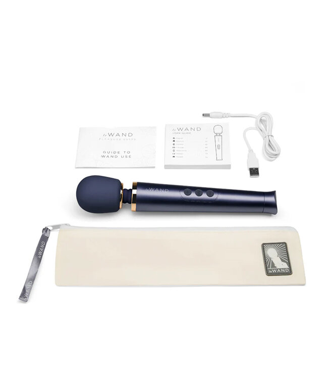 Le Wand Petite | Small Vibrating Wand Massager