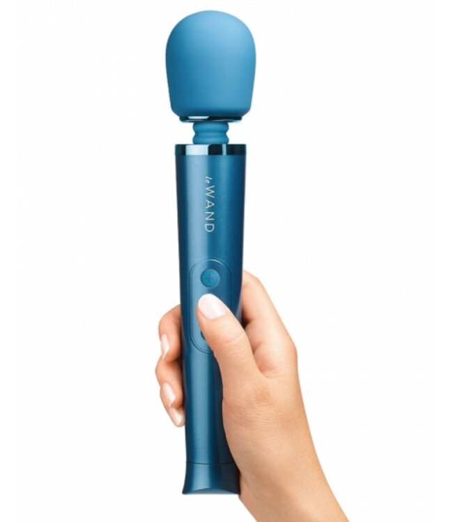 Le Wand Petite | Small Vibrating Wand Massager