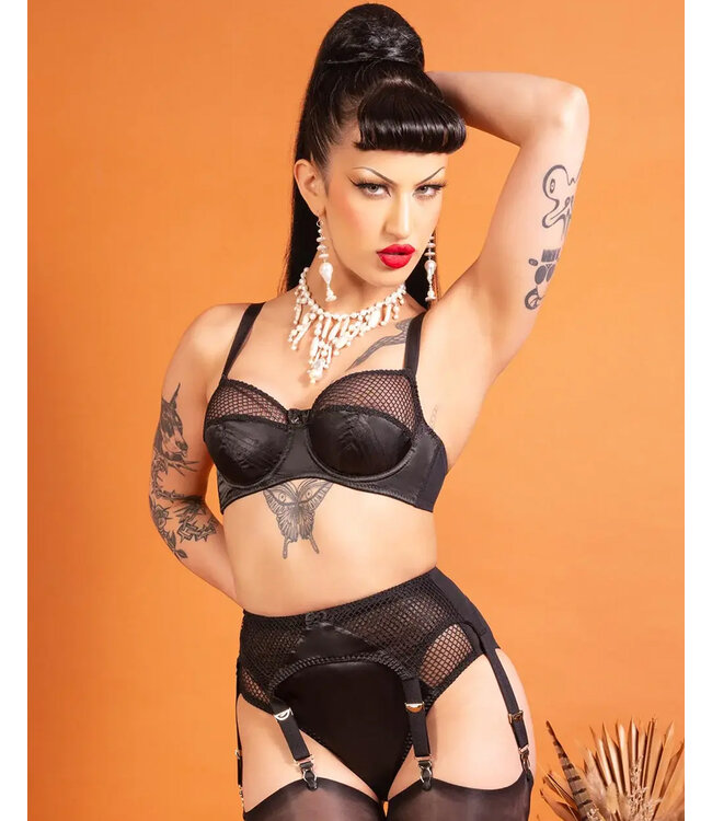 Zorita Fishnet Suspender Belt