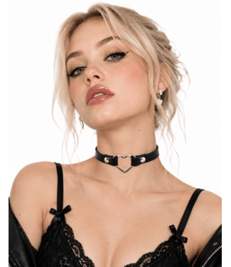 Funk Plus Silver Heart Thin Leather Choker