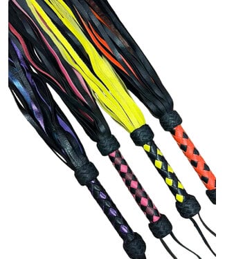 WIAN Studios Cowhide Medium Leather Flogger