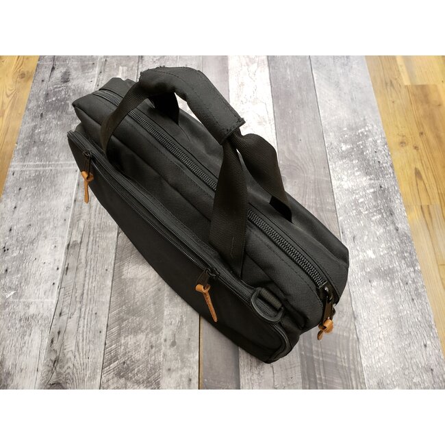 WILLAND OUTDOORS SAS MESSENGER BAG