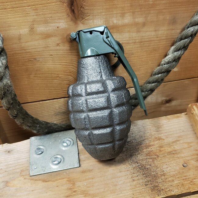 SURPLUS PINEAPPLE DUMMY GRENADE