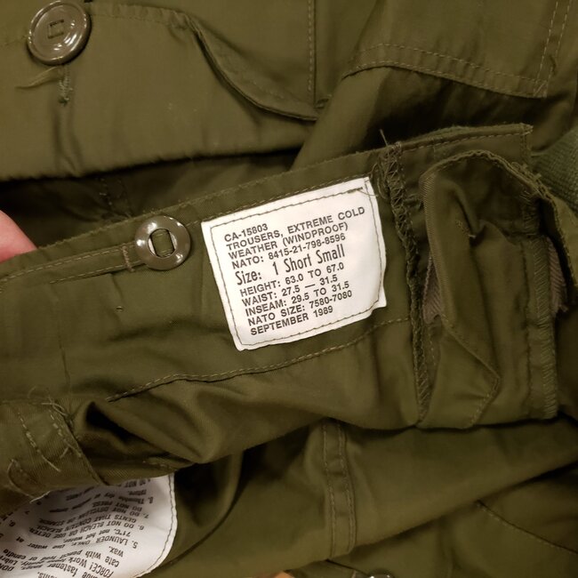 CANADIAN SURPLUS CANADIAN FORCES WIND PANTS