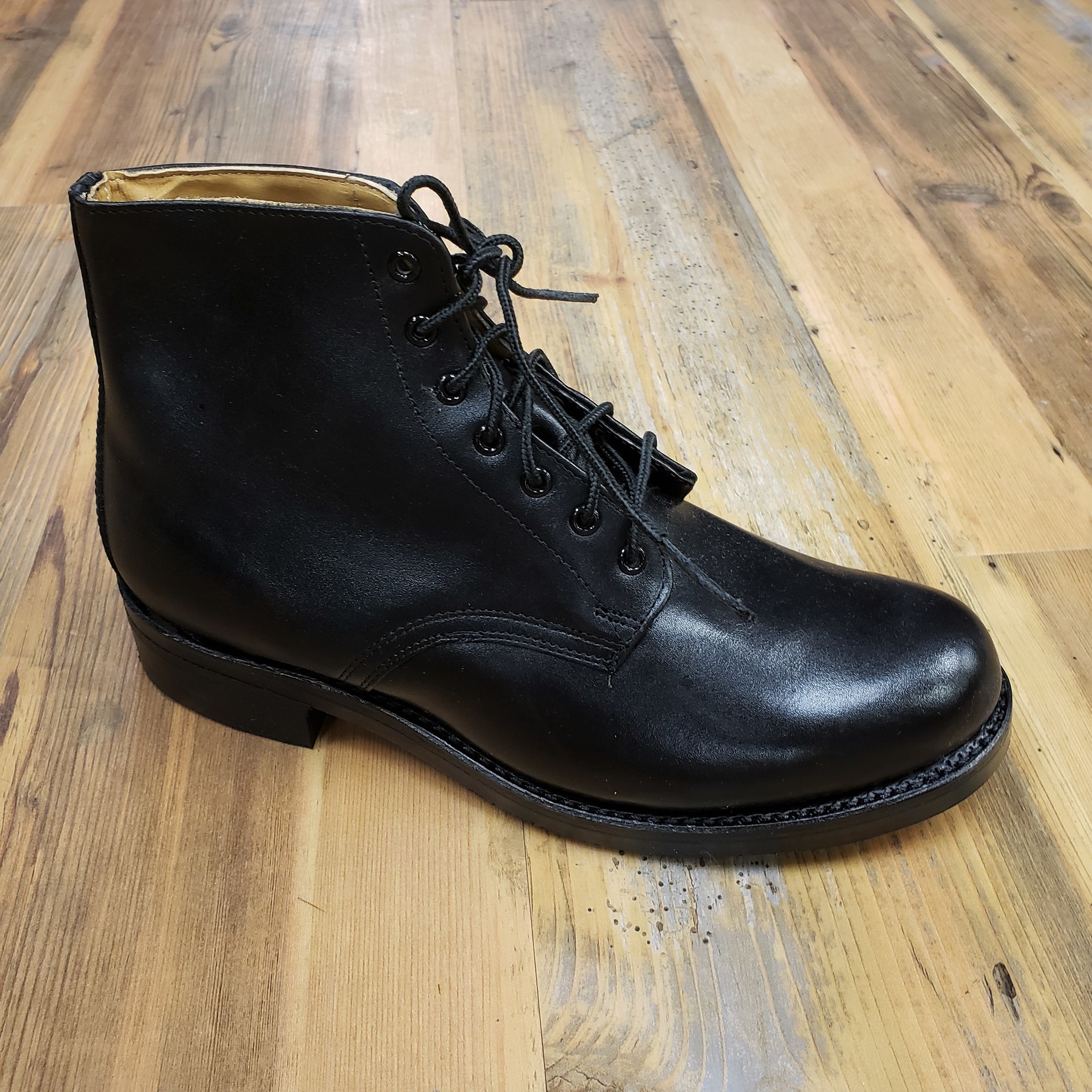 black leather ankle shoes