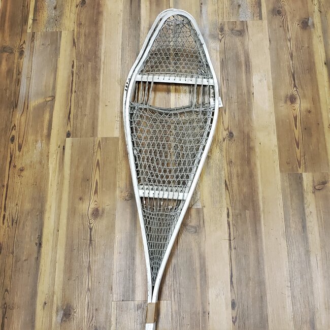 CANADIAN SURPLUS CANADIAN MAGNESIUM  SNOWSHOE USED
