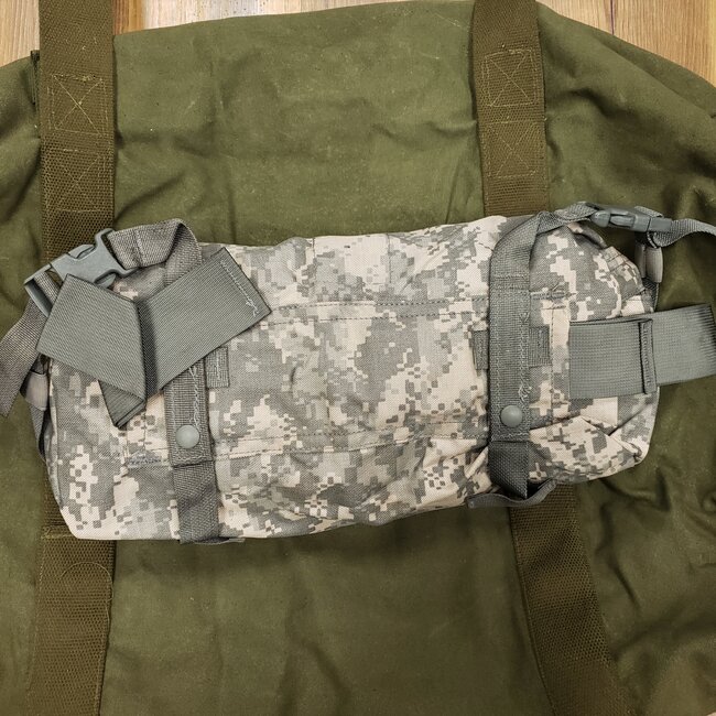 U.S. SURPLUS U.S. ACU FANNY POUCH USED