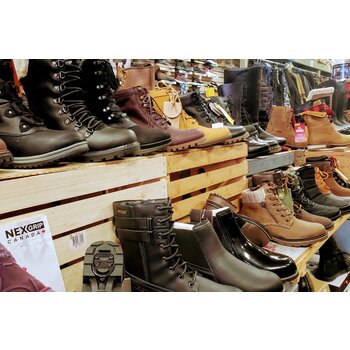 FOOTWEAR