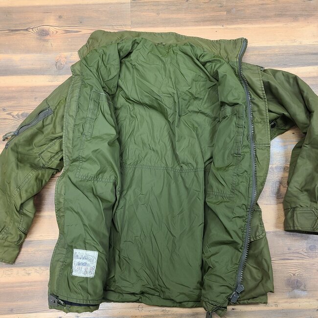 CANADIAN SURPLUS CANADIAN GORE TEX COMBAT COAT