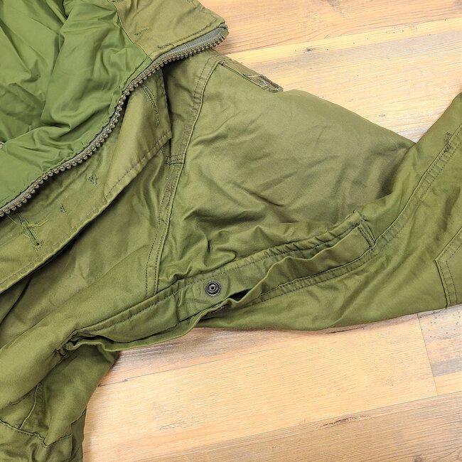 CANADIAN SURPLUS CANADIAN GORE TEX COMBAT COAT