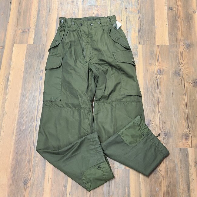 CANADIAN SURPLUS C.F. INSULATED GORTEX PANT