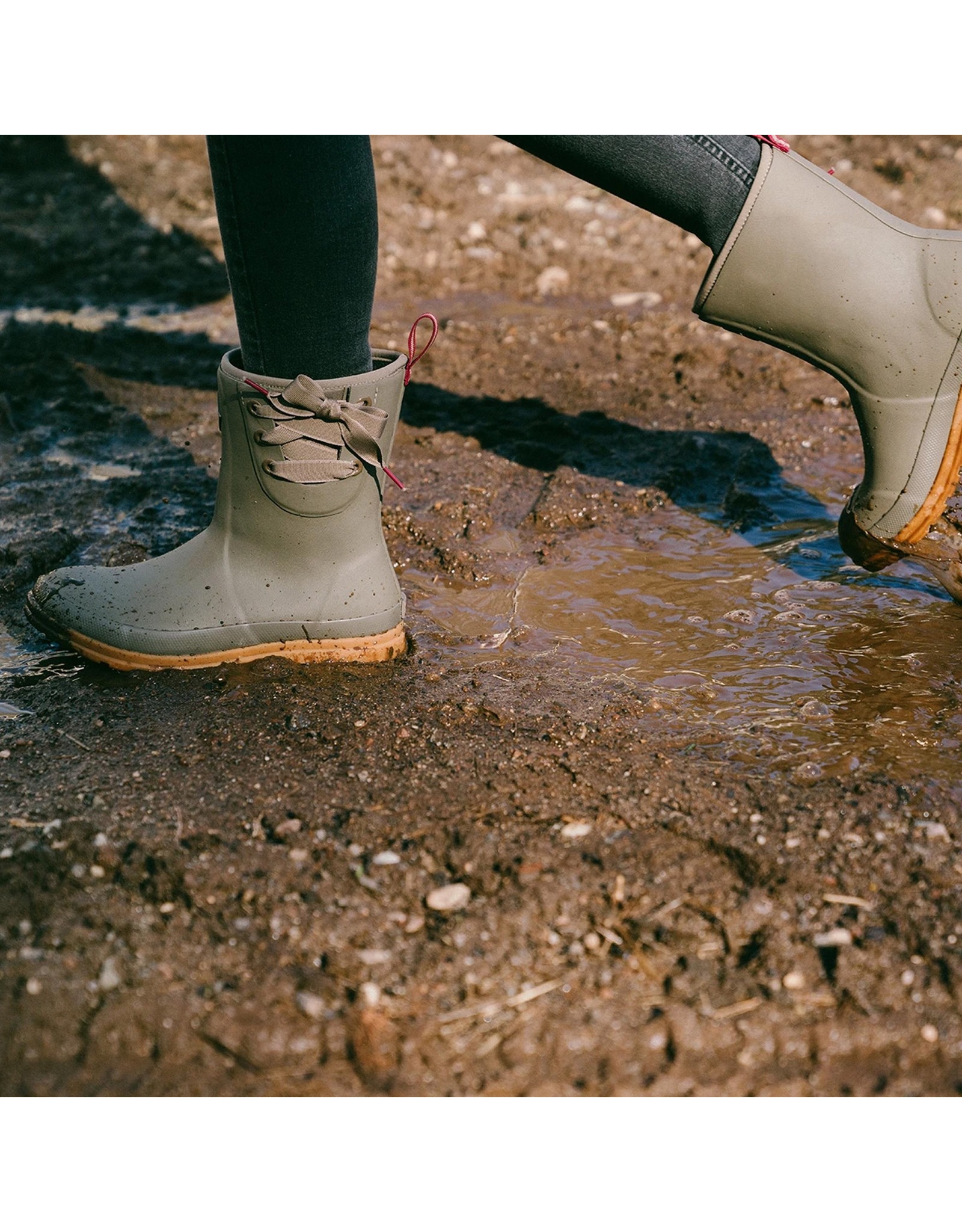 WOMEN'S MUCK ORIGINALS PULL ON MID 